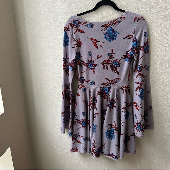 kimchi blue urban outfitters purple floral trumpet sleeve skater dress womens M - Picture 3 of 8